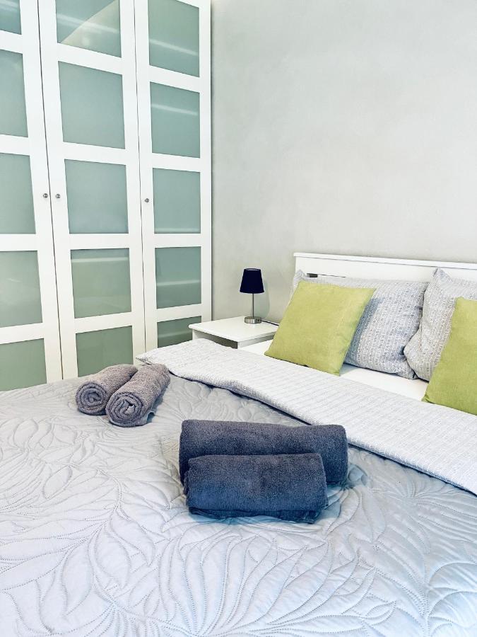 Modern Silver Apartment 克拉科夫 外观 照片